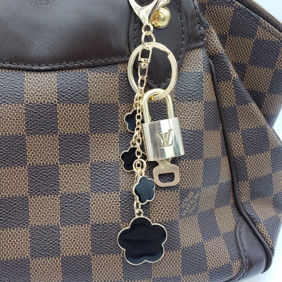 Authentic Louis Vuitton Lock & Key with Unbranded Flower Charm, Keychain - Picture 8 of 10